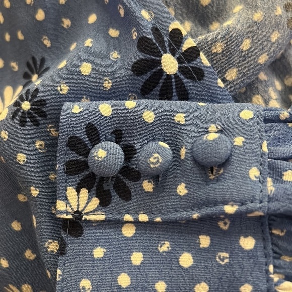 Talbots Blue Wave Daisy Dots Wrap Top Blouse Sz SP Petite cute long sleeve - NWT - Picture 5 of 7